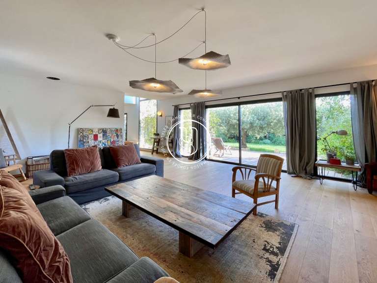 Villa Saint-Rémy-de-Provence - 4 bedrooms - 240m²