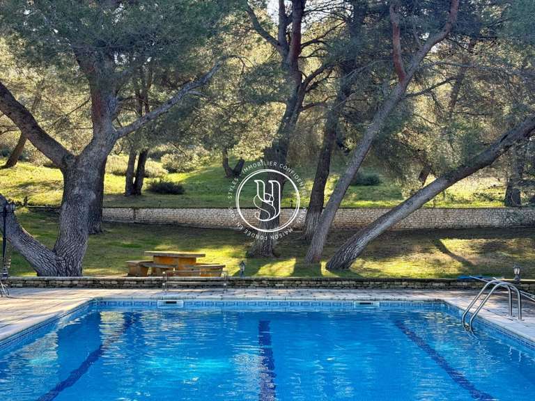 Villa Saint-Rémy-de-Provence - 3 chambres - 180m²