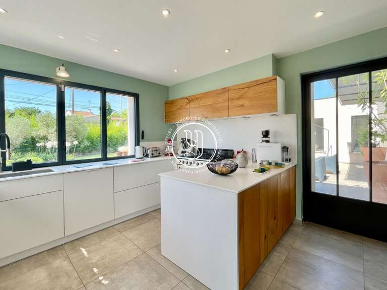 Villa Saint-Rémy-de-Provence - 3 bedrooms - 161m²