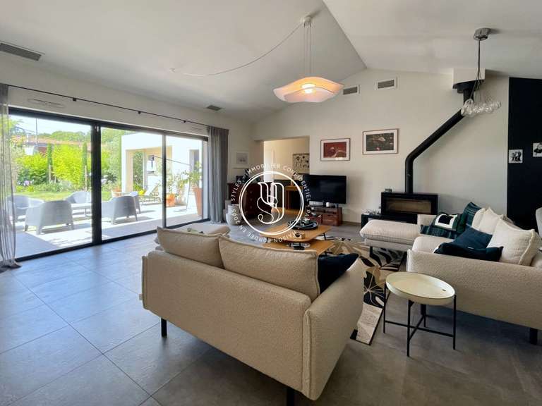 Villa Saint-Rémy-de-Provence - 3 bedrooms - 161m²