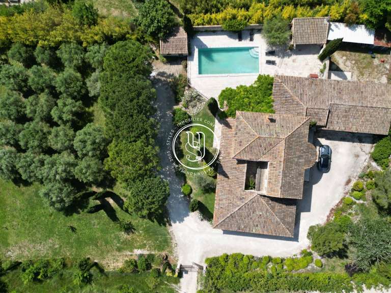 Villa Saint-Rémy-de-Provence - 5 bedrooms - 242m²