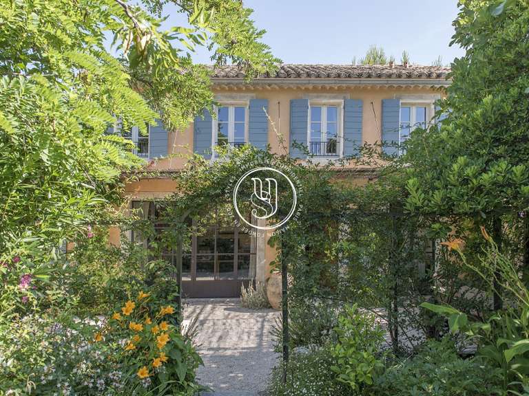 Villa Saint-Rémy-de-Provence - 4 bedrooms - 210m²