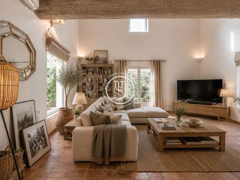 Villa Saint-Rémy-de-Provence - 5 bedrooms - 242m²