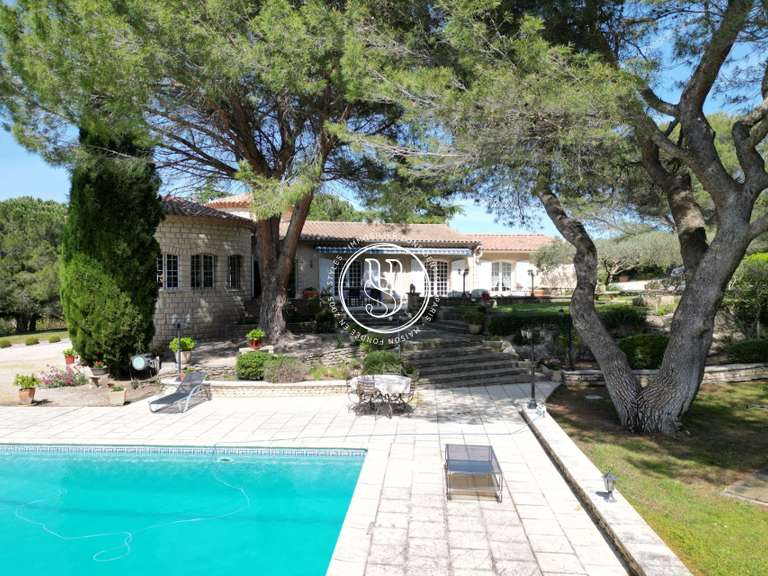 Villa Saint-Rémy-de-Provence - 3 chambres - 180m²