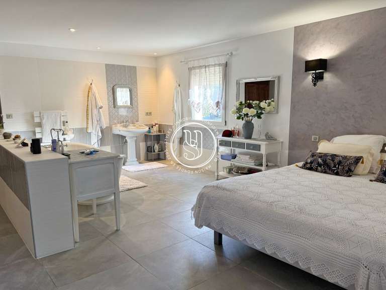 Villa Saint-Rémy-de-Provence - 3 chambres - 180m²