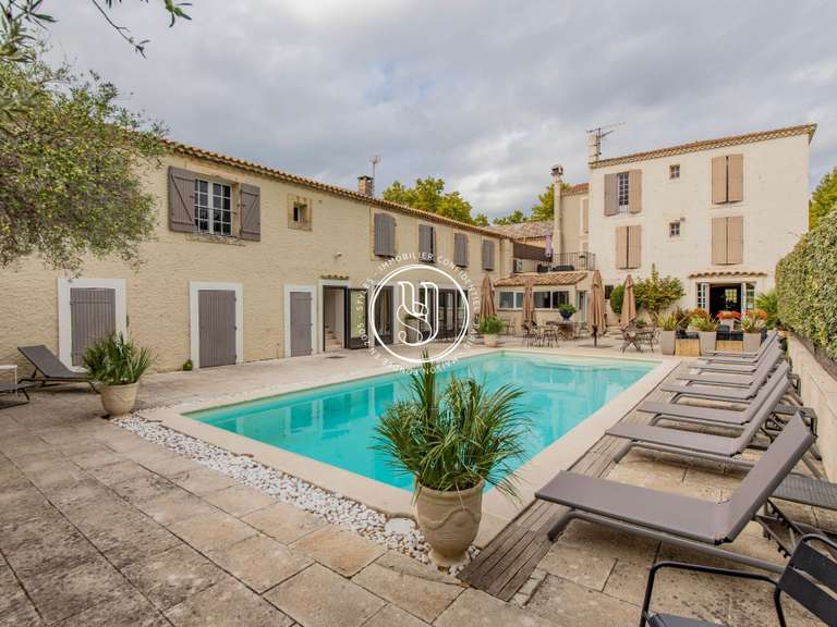 Villa Saint-Rémy-de-Provence - 18 chambres - 600m²