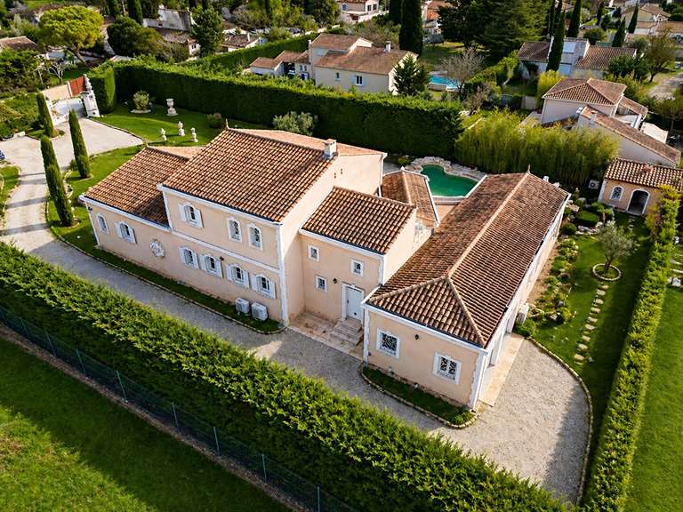 Villa Saint-Rémy-de-Provence - 5 bedrooms - 361m²