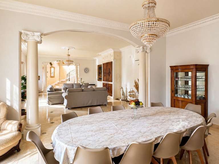 Villa Saint-Rémy-de-Provence - 5 bedrooms - 361m²