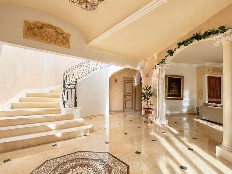 Villa Saint-Rémy-de-Provence - 5 bedrooms - 361m²
