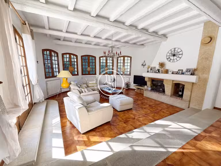 Villa Saint-Rémy-de-Provence - 3 chambres - 180m²