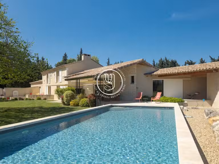 Villa Saint-Rémy-de-Provence - 5 bedrooms - 255m²