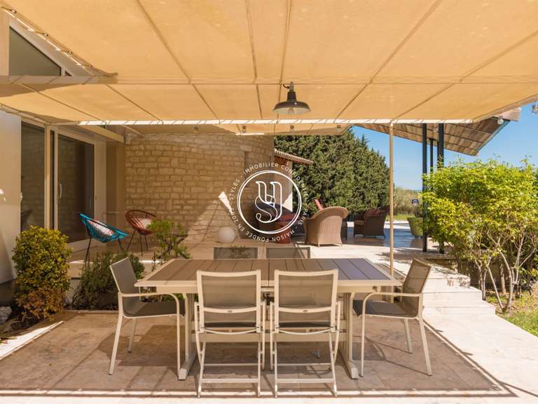 Villa Saint-Rémy-de-Provence - 5 bedrooms - 255m²
