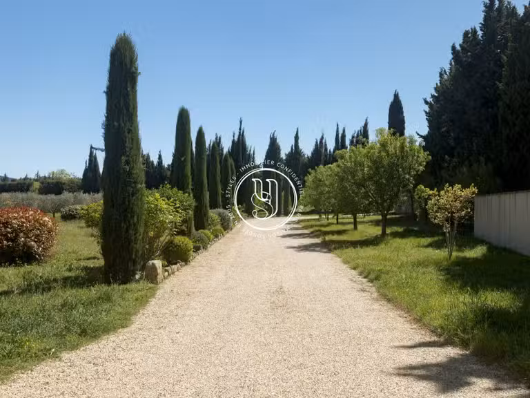 Villa Saint-Rémy-de-Provence - 5 bedrooms - 255m²