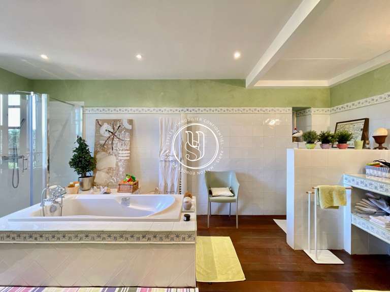 Villa Saint-Rémy-de-Provence - 5 chambres - 378m²