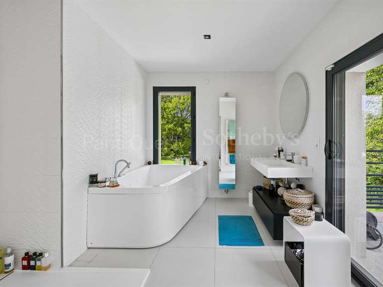 Maison Saint-Rémy-l'Honoré - 3 chambres - 183m²