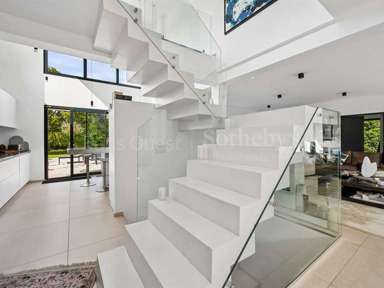 Maison Saint-Rémy-l'Honoré - 3 chambres - 183m²