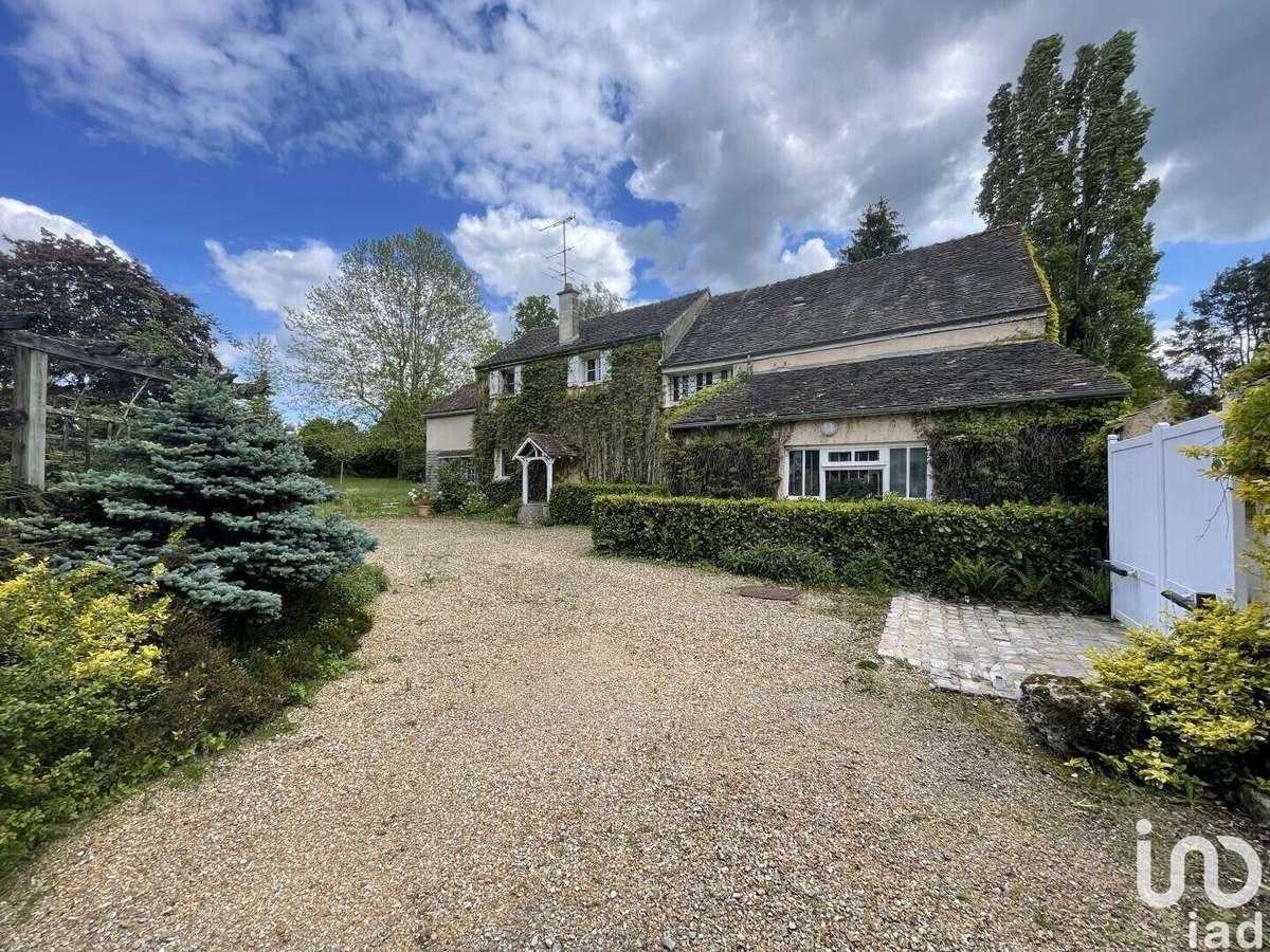 Vente Villa SaintRémyl'Honoré 950 000€