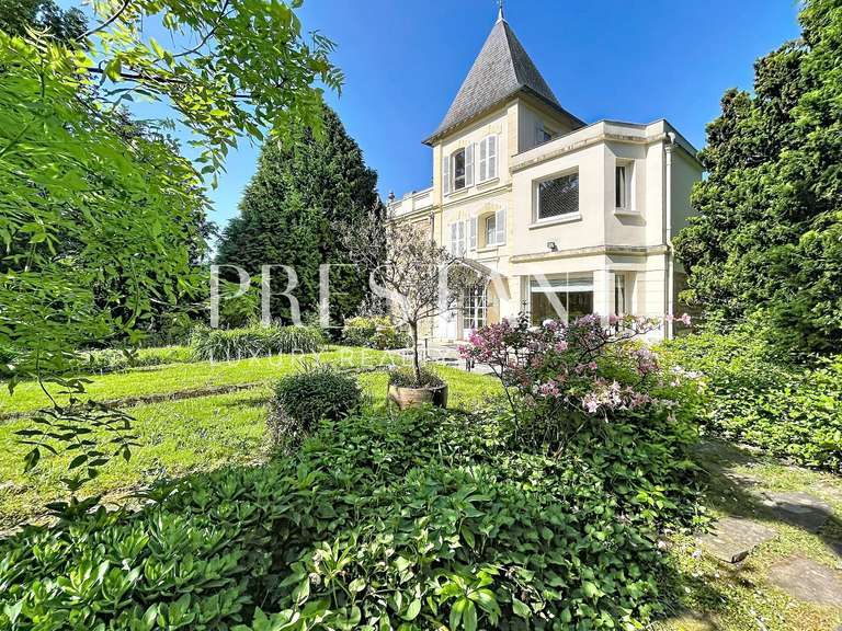 Maison Saint-Rémy-lès-Chevreuse - 4 chambres - 200m²