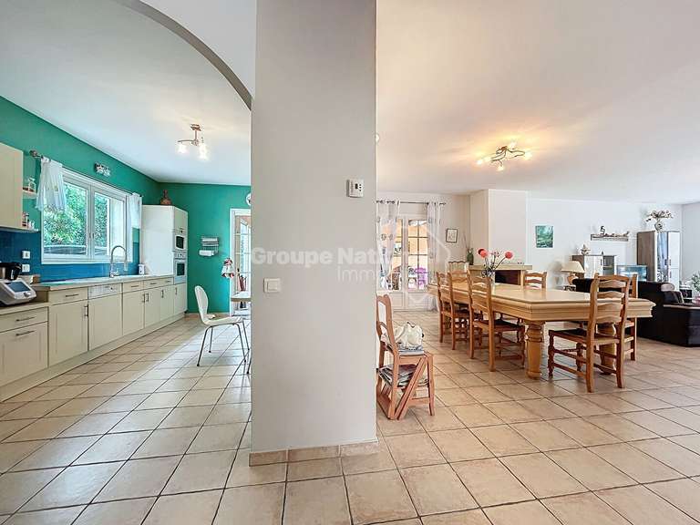 Maison Saint-Restitut - 7 chambres - 400m²