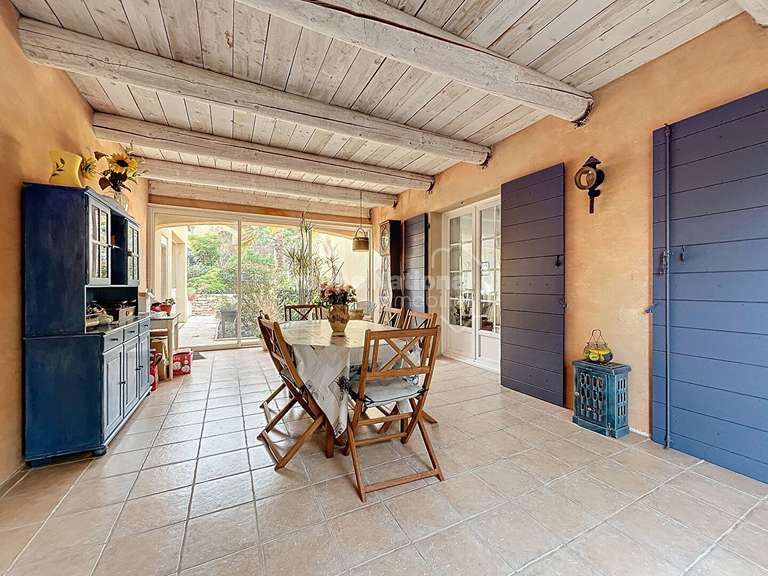 Maison Saint-Restitut - 7 chambres - 400m²