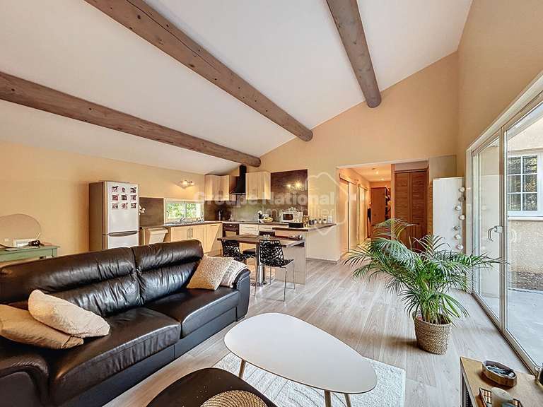 Maison Saint-Restitut - 5 chambres - 315m²