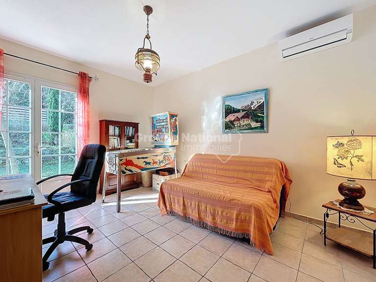 Maison Saint-Restitut - 5 chambres - 315m²