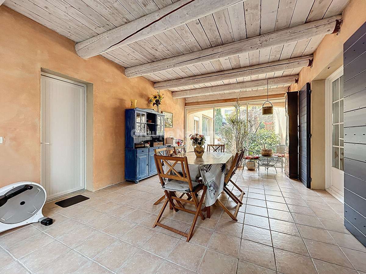 Maison Saint-Restitut