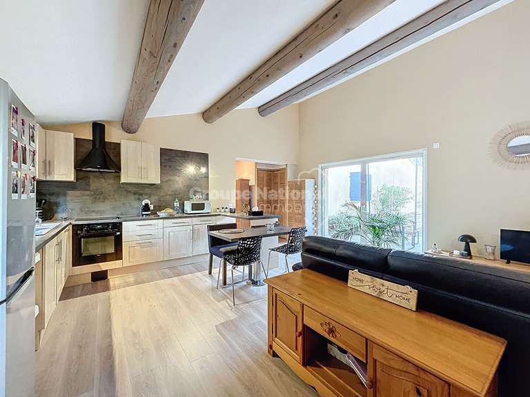 Maison Saint-Restitut - 5 chambres - 315m²