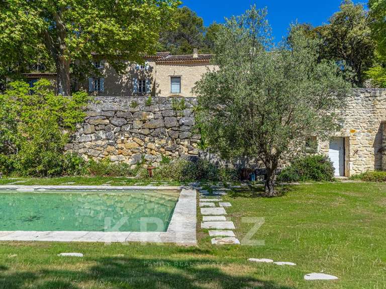 Maison Saint-Restitut - 7 chambres - 431m²