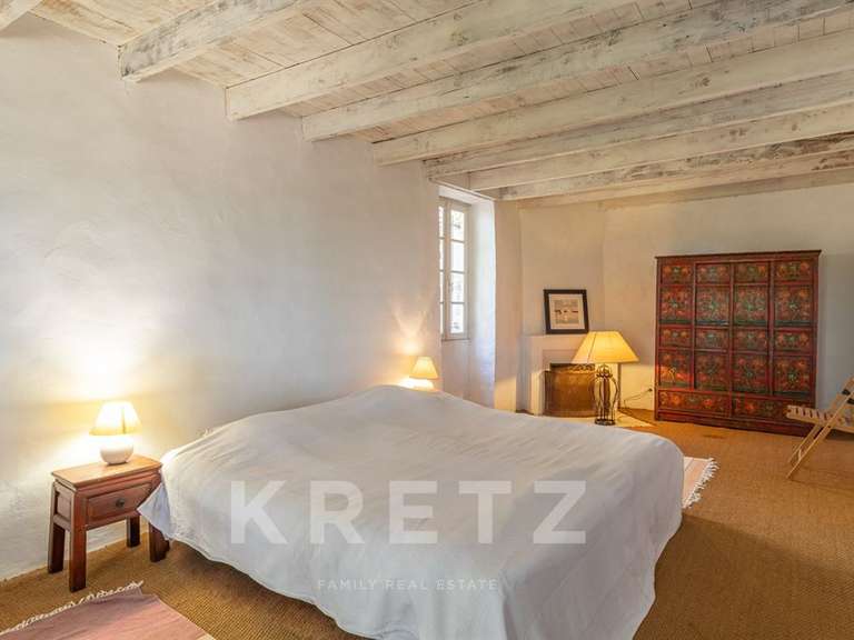 Maison Saint-Restitut - 7 chambres - 431m²
