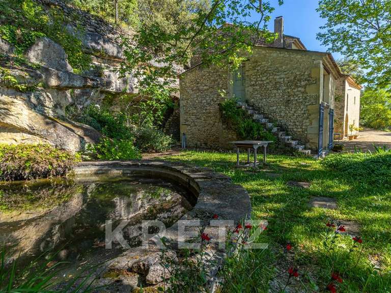 Maison Saint-Restitut - 7 chambres - 431m²