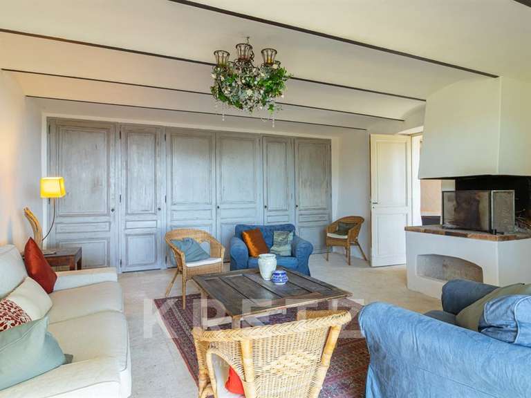 Maison Saint-Restitut - 7 chambres - 431m²