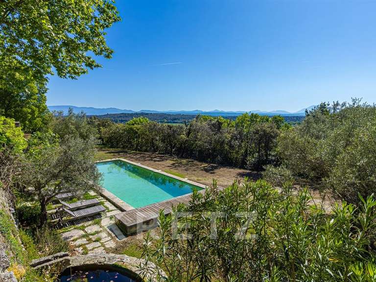 Maison Saint-Restitut - 7 chambres - 431m²