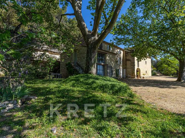 Maison Saint-Restitut - 7 chambres - 431m²