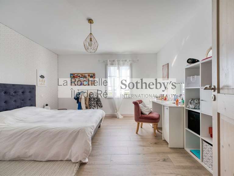 Maison Saint-Rogatien - 4 chambres - 236m²