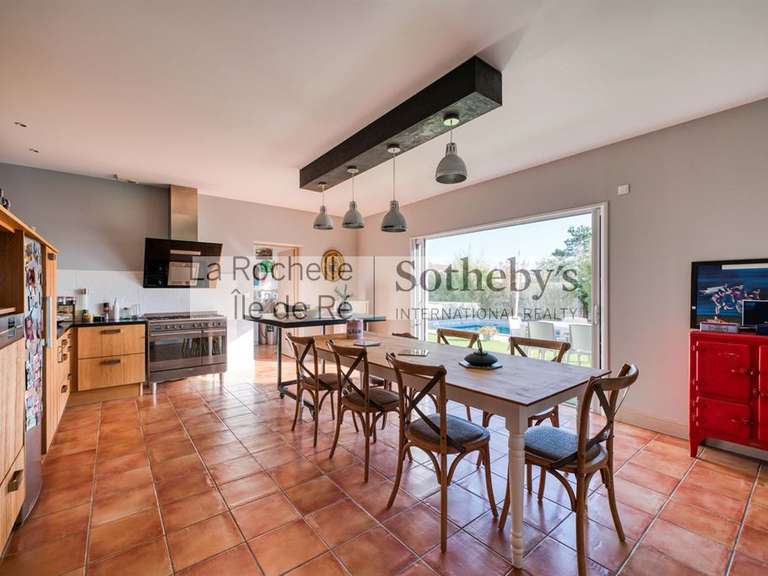 Maison Saint-Rogatien - 4 chambres - 236m²