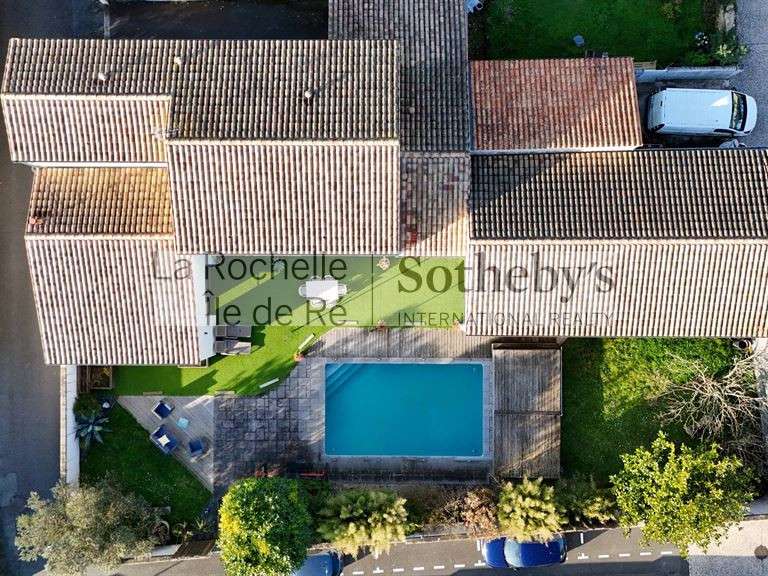 Maison Saint-Rogatien - 4 chambres - 236m²