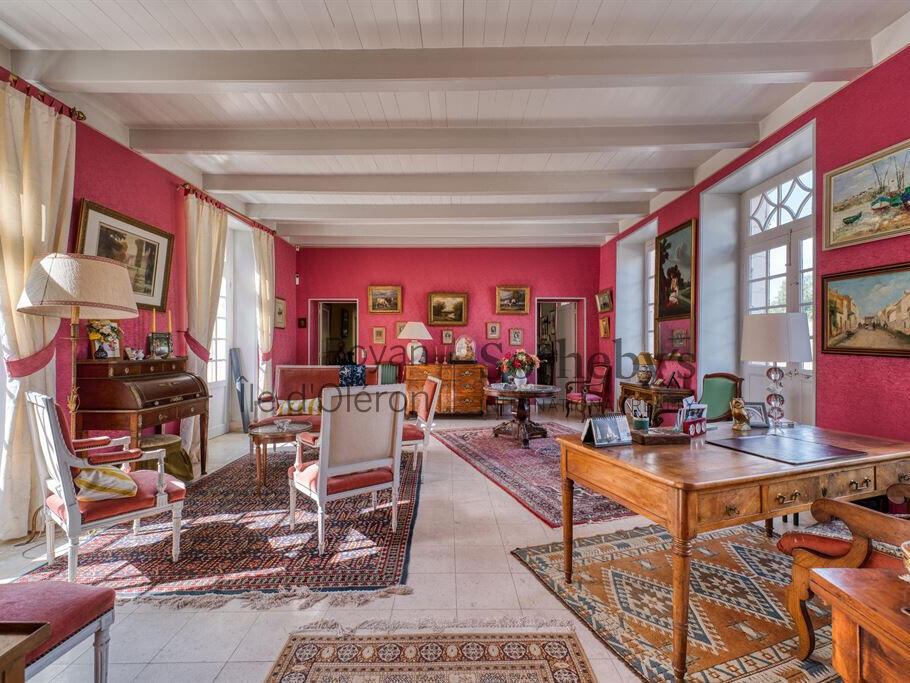 House Saint-Romain-de-Benet
