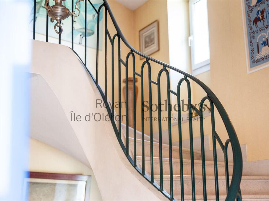 House Saint-Romain-de-Benet