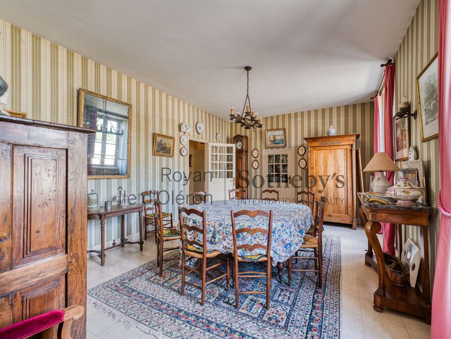 House Saint-Romain-de-Benet
