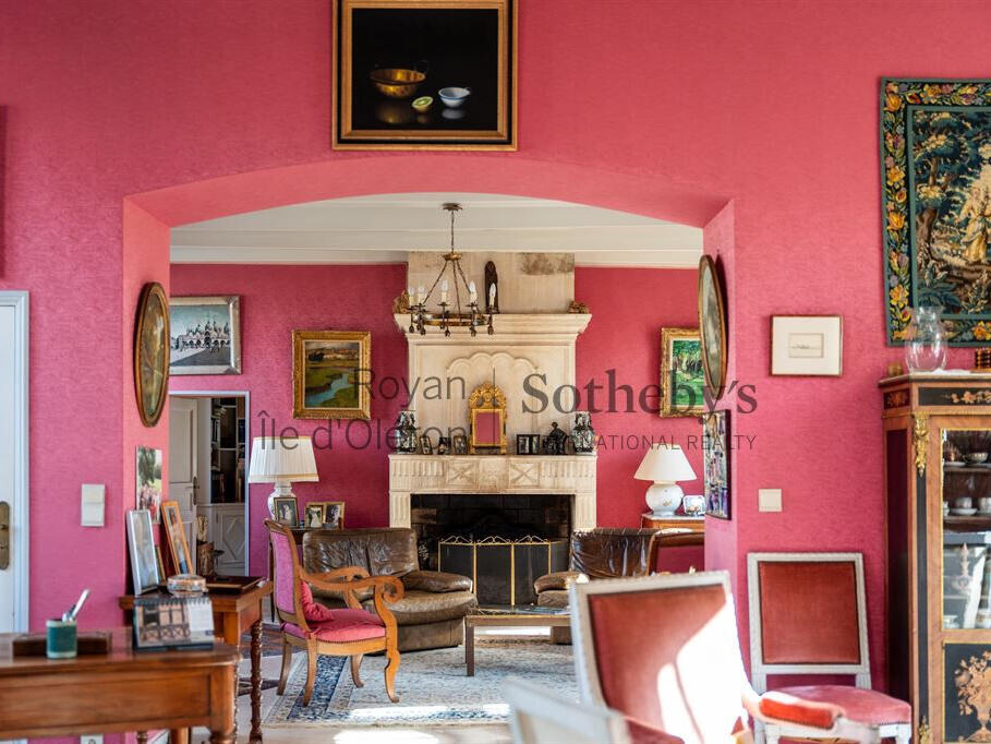 House Saint-Romain-de-Benet