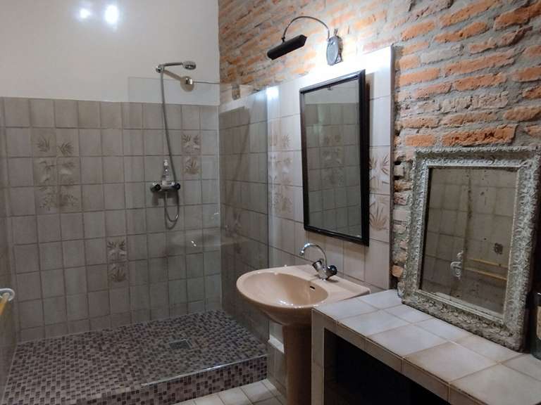 Propriété Saint-Sardos - 5 chambres - 280m²