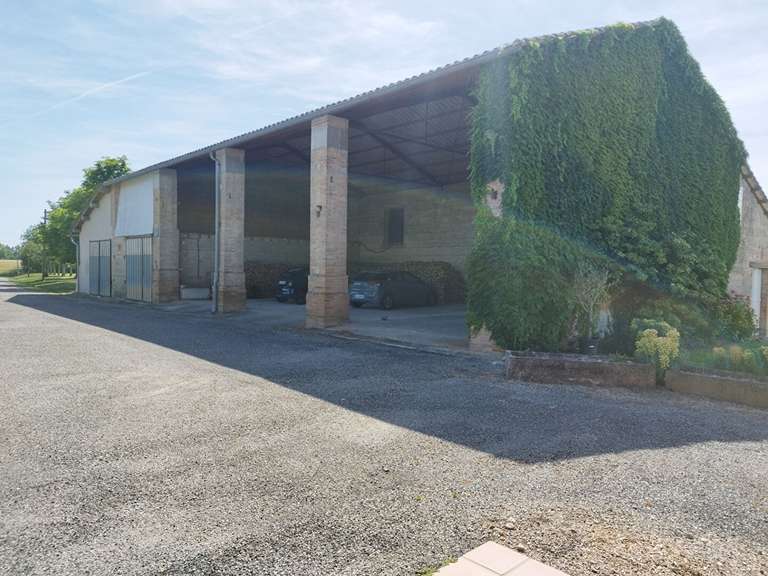 Propriété Saint-Sardos - 5 chambres - 280m²