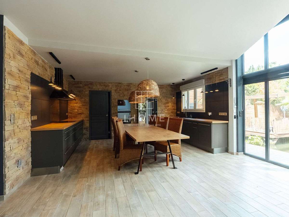 House Saint-Saturnin