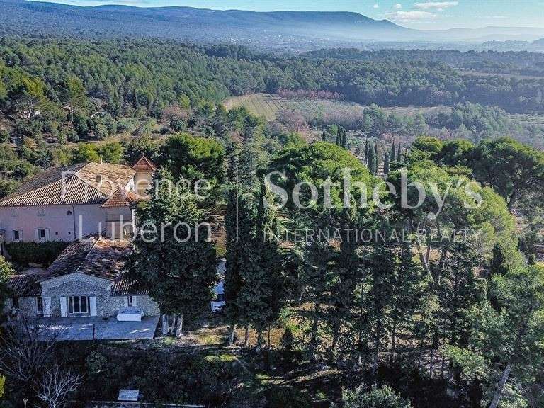 House Saint-Saturnin-lès-Apt