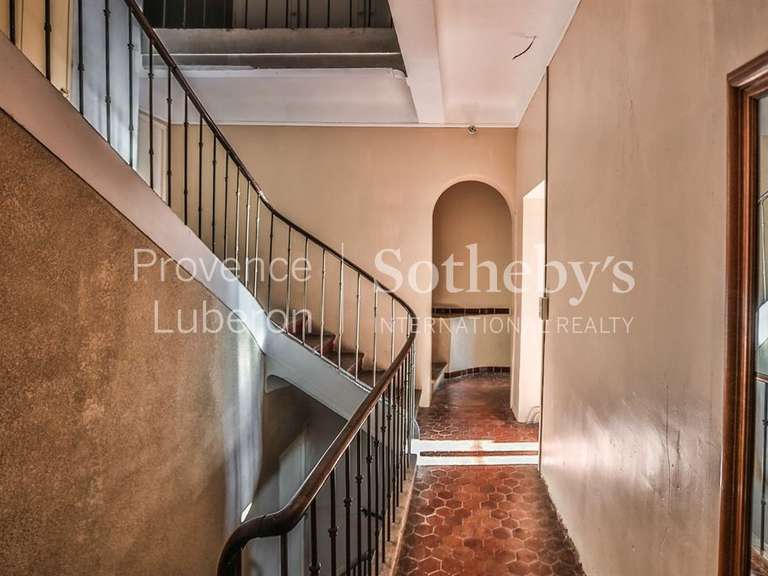 Maison Saint-Saturnin-lès-Apt - 7 chambres - 500m²
