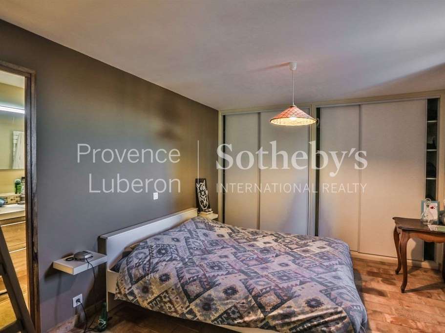 House Saint-Saturnin-lès-Apt