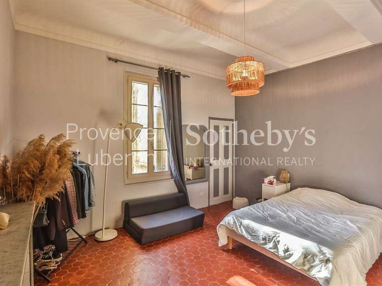 House Saint-Saturnin-lès-Apt - 7 bedrooms - 500m²