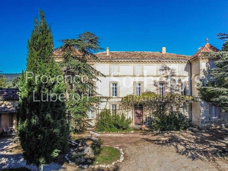 Maison Saint-Saturnin-lès-Apt - 7 chambres - 500m²