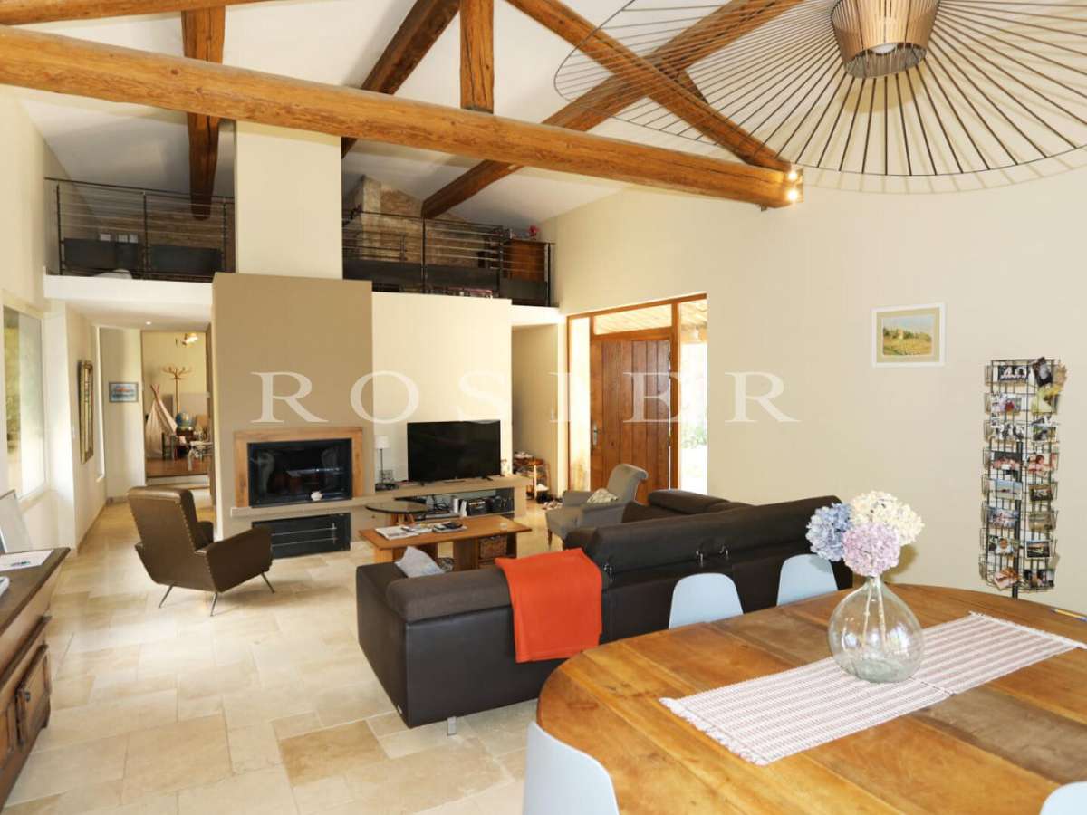 House Saint-Saturnin-lès-Apt